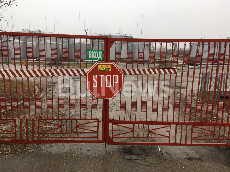 Спецоперацията на ДАНС Агенция Митници и НАП затвори бившата складовата