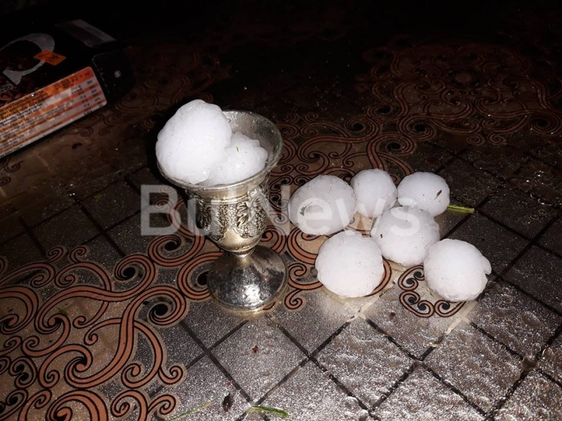 Унищожителна градушка е ударила тази вечер монтанското село Крива бара