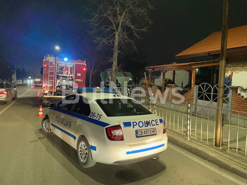 Пожар вдигна под тревога огнеборци и полиция във Враца, видя