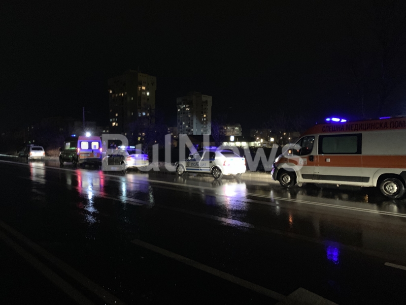 Човек е скочил на релсите под влака във Враца видя