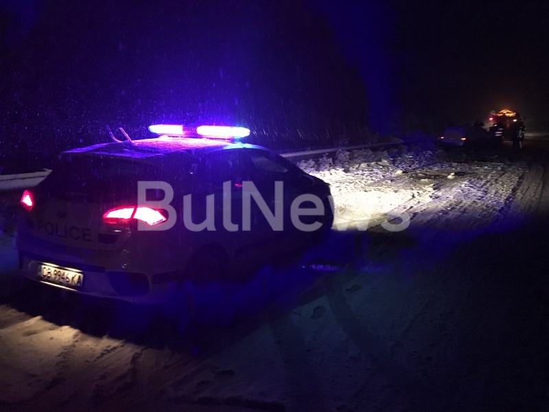 Преди минути стана факт първата снежна катастрофа във Враца видя