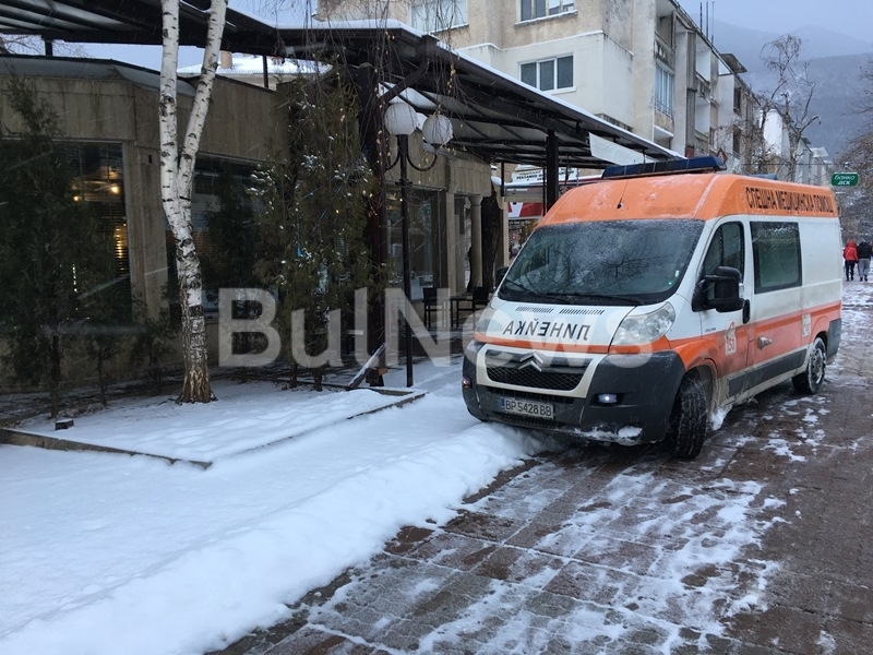 Инцидент в центъра на Враца вдигна накрак екип на Спешна