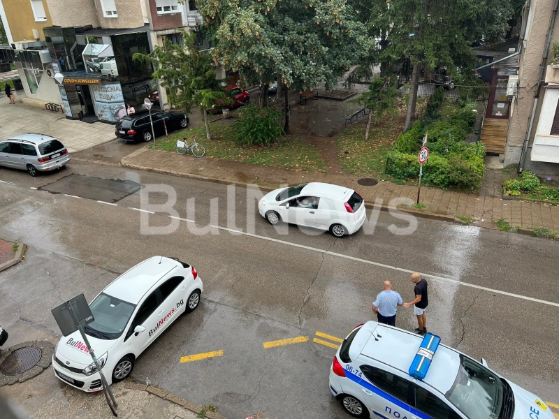 Ром с БМВ затапи изхода на цял блок във Враца