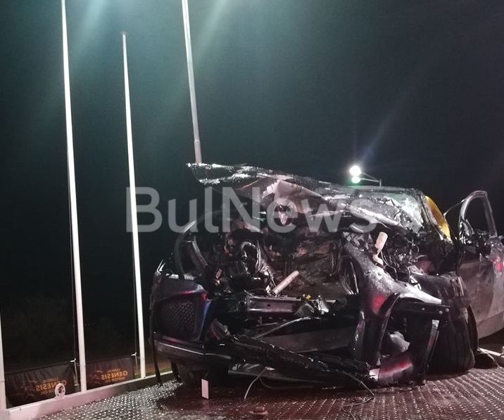 Тежка катастрофа е станала тази вечер на международния път Е 79