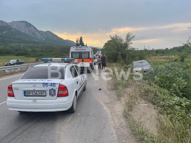 Тежка катастрофа е станала преди минути на международния път Е 79