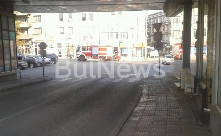 Лек автомобил Рено Меган с врачанска регистрация се е запалил