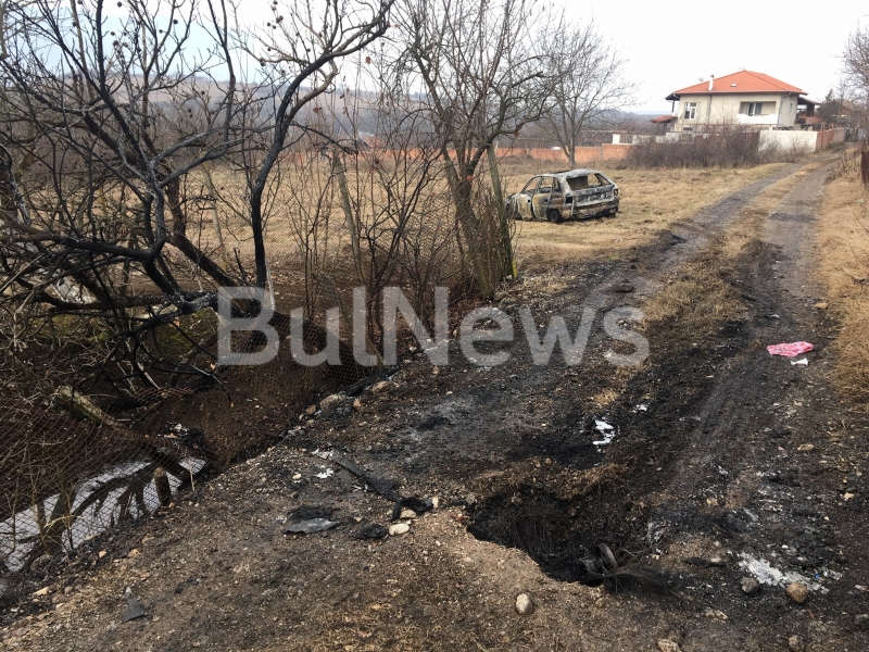 Убитият и запален снощи мъж в лек автомобил край Враца