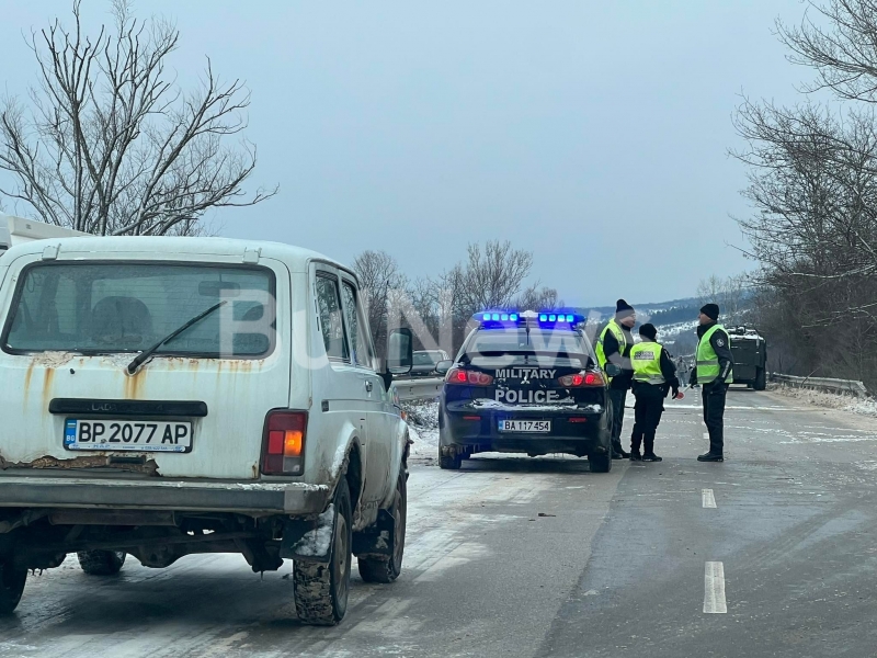 Ексклузивно в BulNews: Катастрофа с военен камион между Враца и Мездра ...