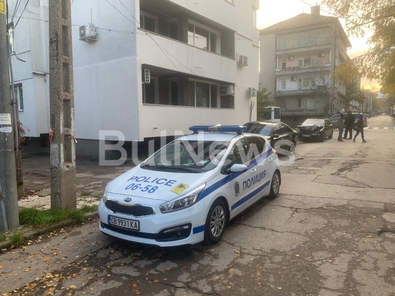 Лека катастрофа между Мерцедес и Ауди е станала във Враца