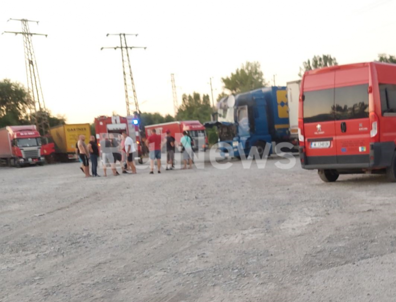 Късо съединение съсипа кабината на ТИР в Монтана съобщиха от