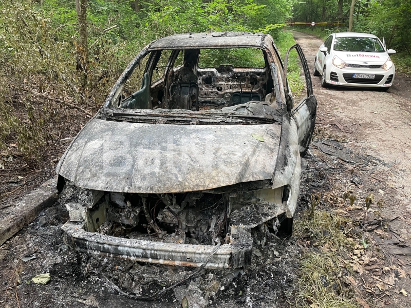 Издирват бандит драснал клечката на конфискувана кола във Враца съобщиха