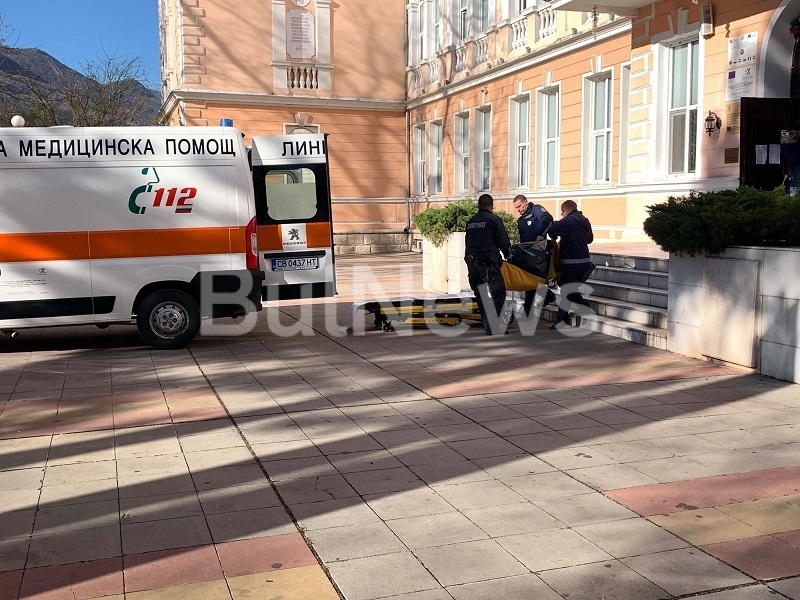 Невиждана трагедия! Дете почина във врачанско училище /снимки/
