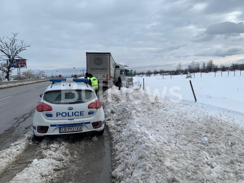 Пътен инцидент е станал преди минути на международния път Е 79