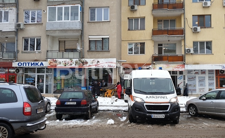 Линейка прелетя по улица Кръстьо Българията и се спря на