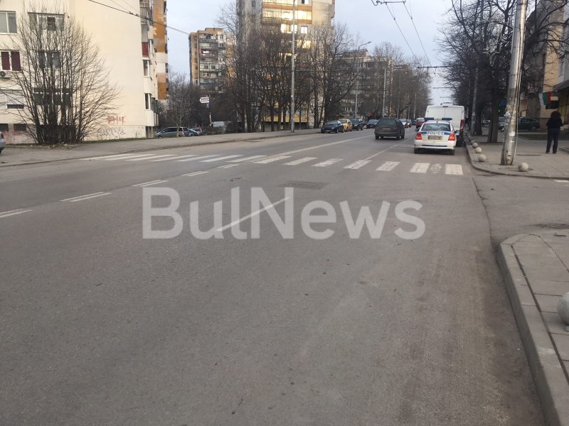 Катастрофа между мотор и лек автомобил е станала във Враца