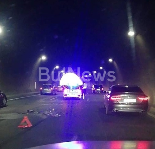 Катастрофа блокира и без това натоварения трафик по магистрала Хемус