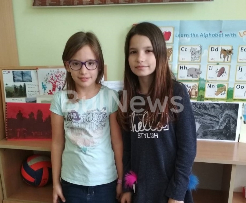 Ученички намериха портмоне с пари и го предадоха в канцеларията