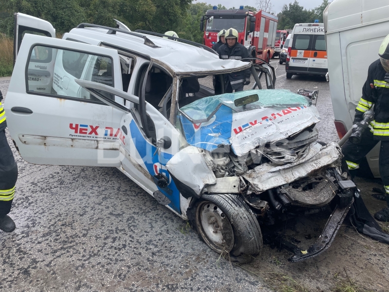 От полицията във Враца излязоха с подробности за тежката катастрофа