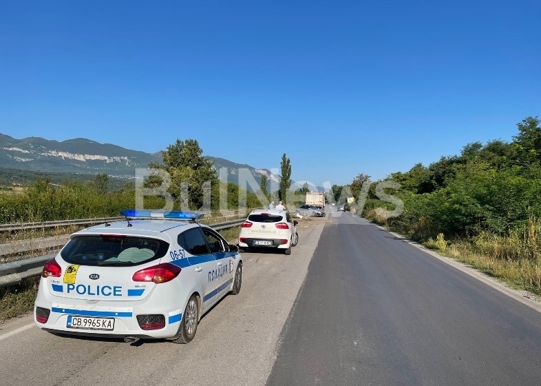 Камион с бургаска регистрация предизвика катастрофа на главен път Е 79