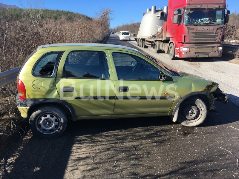 Зрелищна катастрофа е станала преди минути на международния път Е 79