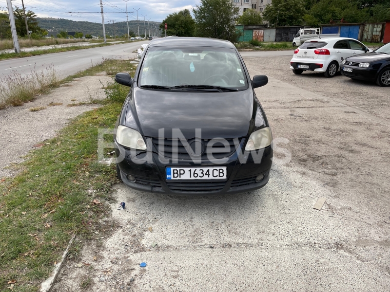 Запалиха колата на младо момиче от Враца, научи първо BulNews.
Случката