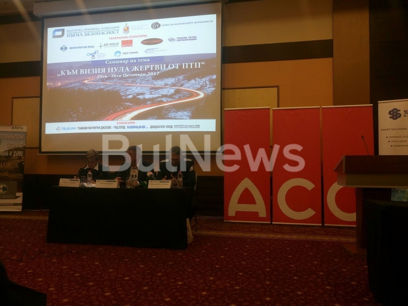 Представители на МВР медии и браншови организации обсъдиха как да