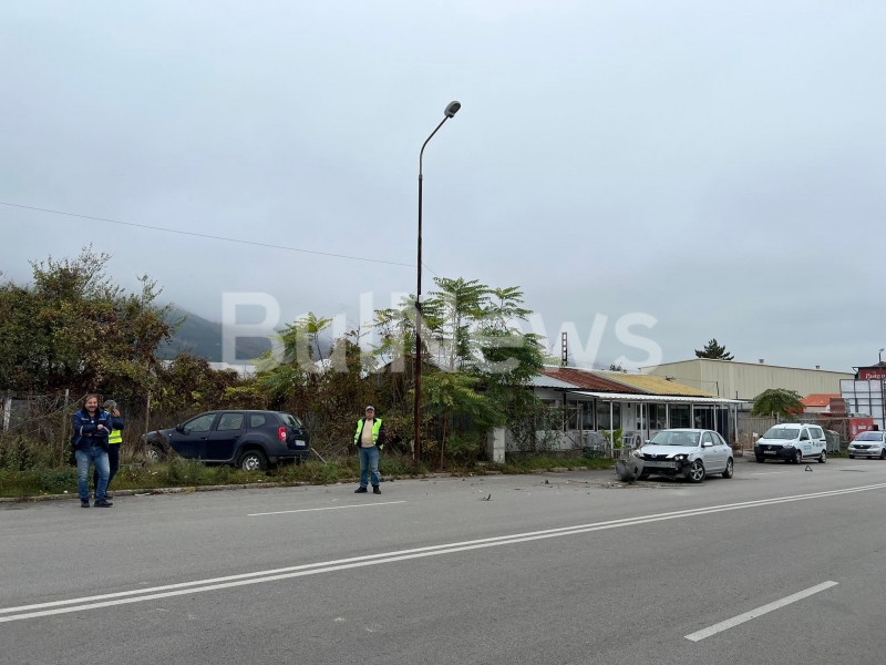 Катастрофа между два леки автомобила във Враца прати жена в