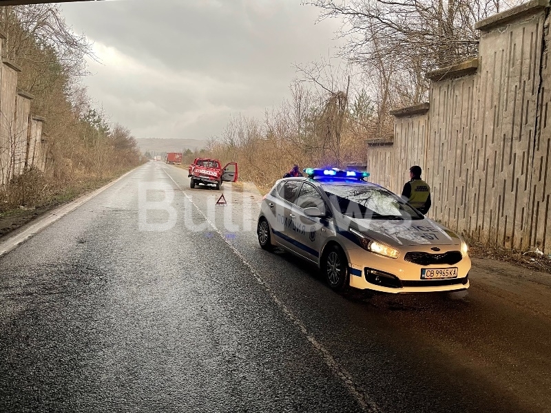 Пиян шофьор с джип е скочил от мост на главен