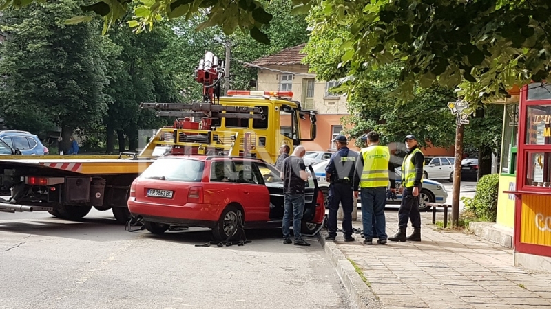 Див екшън спретна кметът на село Веслец Генади Христов по известен