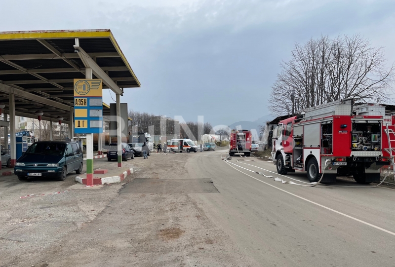 Човек е пострадал при взрив на цистерна във Враца видя