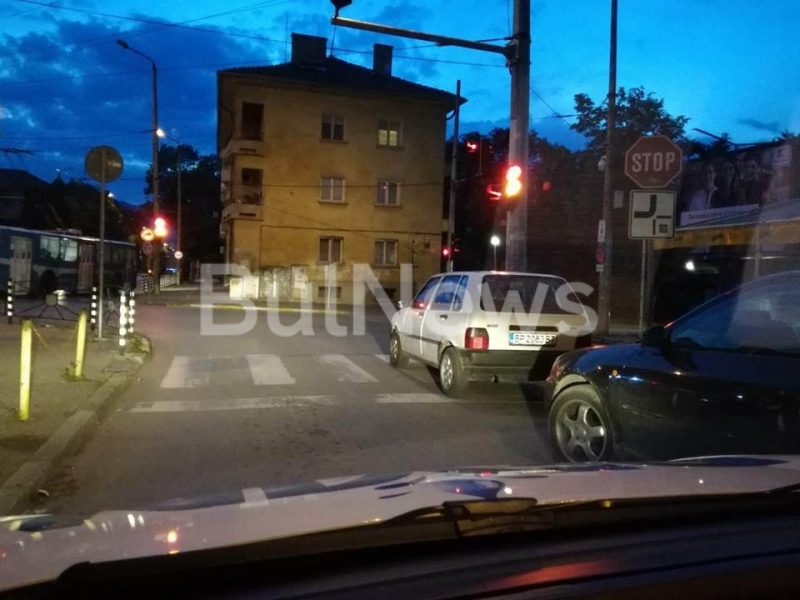 Нов наглец води класацията за най безобразно паркиране във Враца съобщи