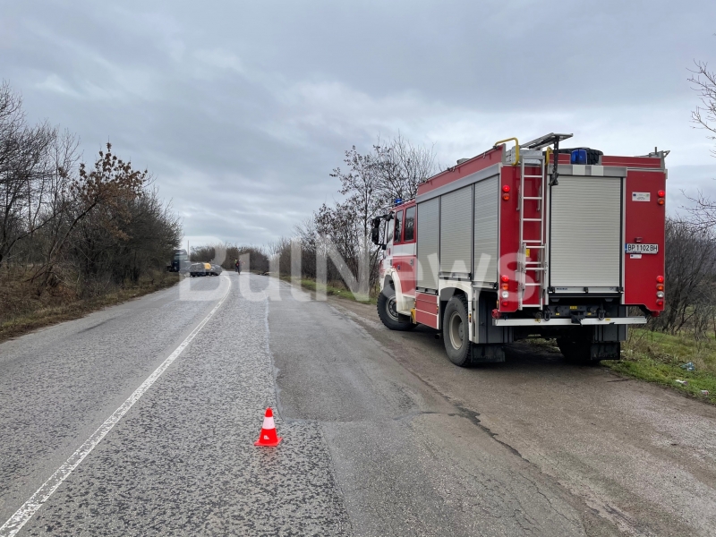 Пътният инцидент е станал преди минути на завоя край селото