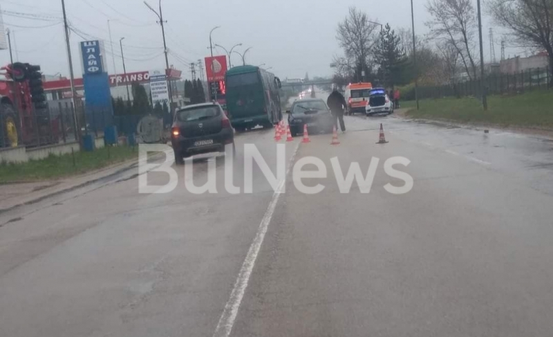 Две коли се удариха в Монтана пострада тийнейджърка съобщиха от