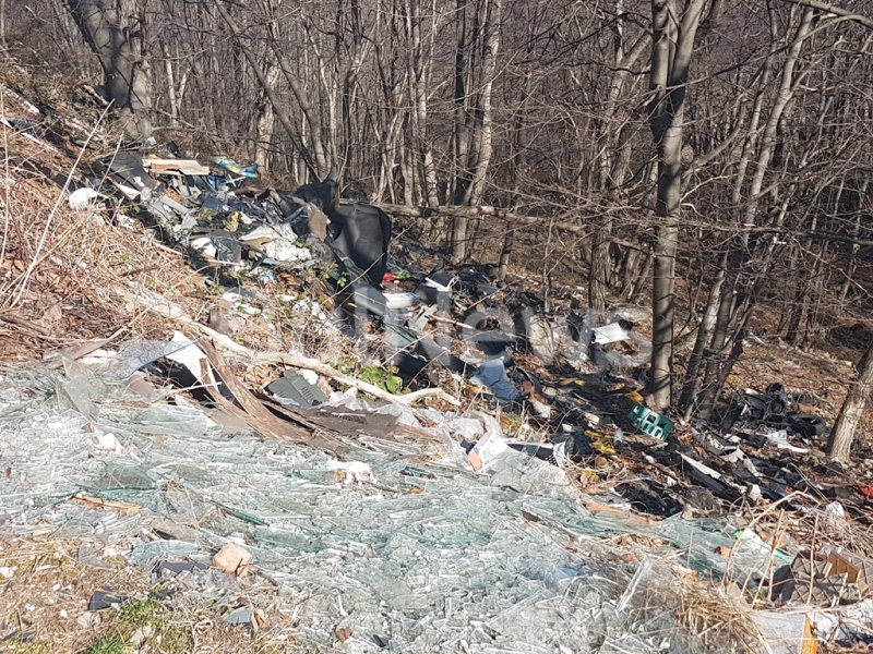 Живописната природа във Врачанския Балкан е загрозена от боклуци видя