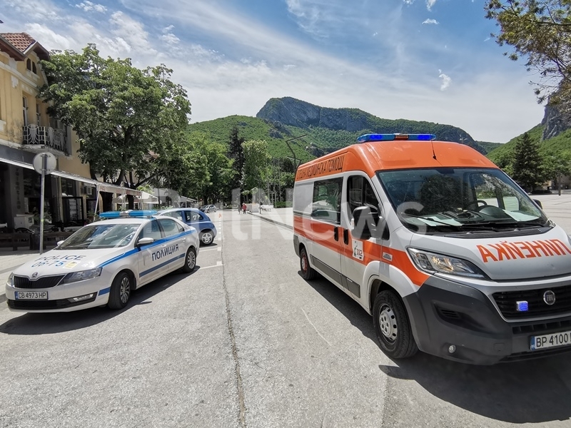 Полиция и линейка нахлуха в центъра на Враца заради окървавен