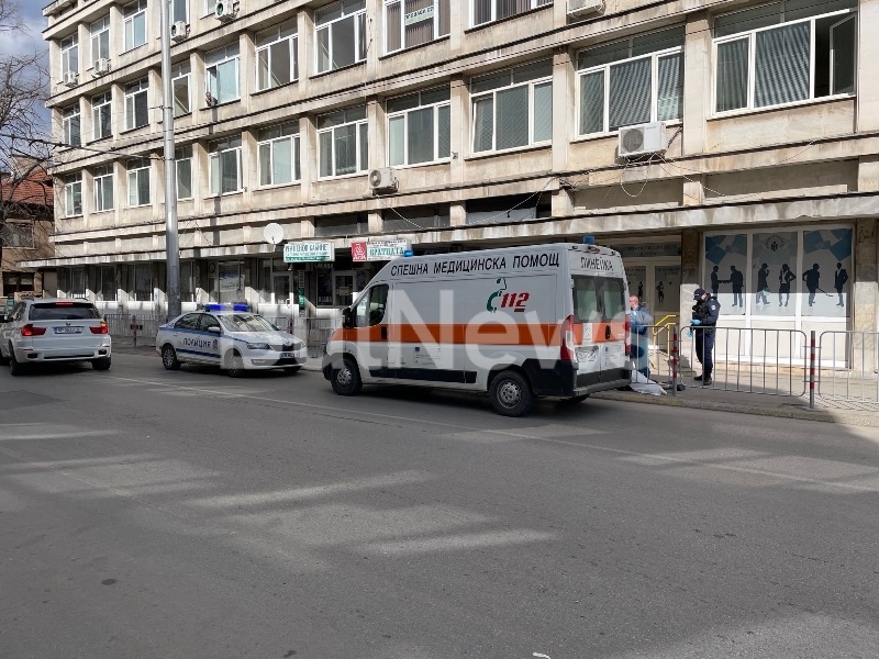 Човек е починал в центъра на Враца, видя само репортер
