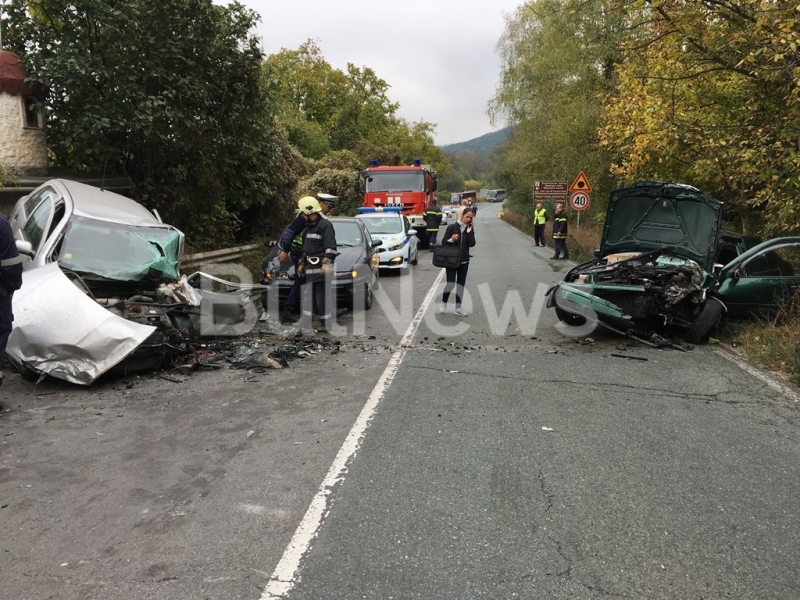 Зверска катастрофа е станала преди минути на главен път Е 79