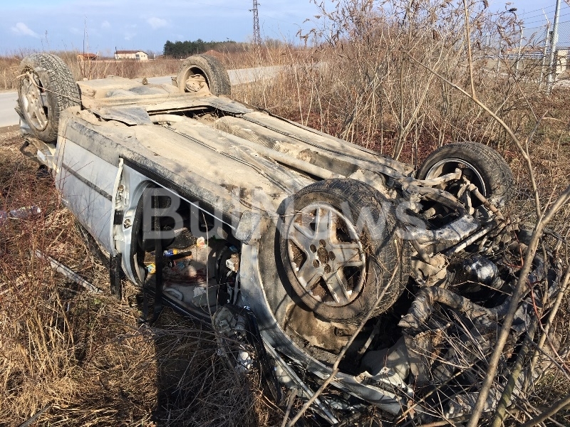 Вижте първи снимки от кървавата катастрофа край Враца