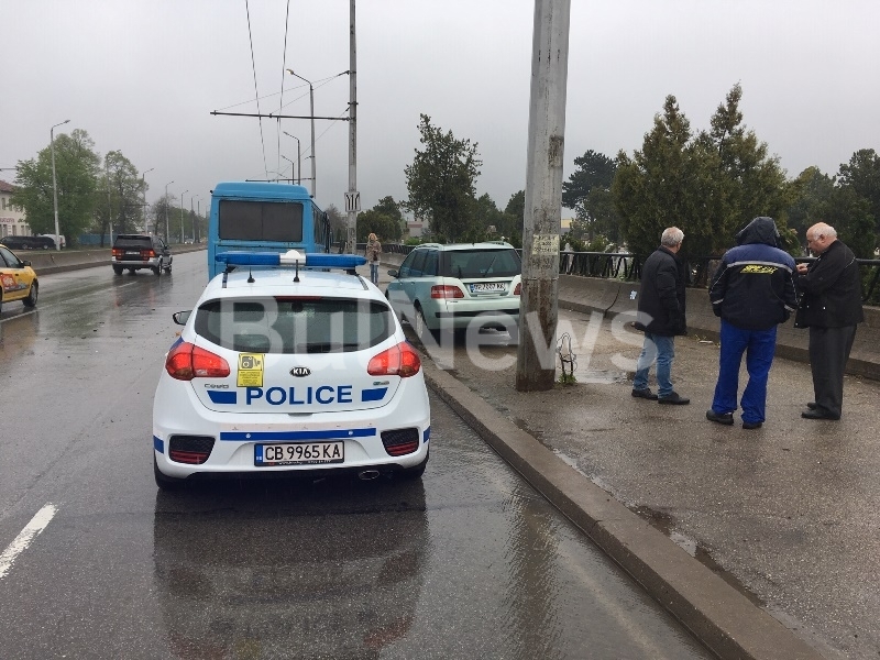 Лека катастрофа е станала на един от най оживените булеварди във