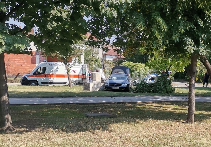 Мъртво пиян шофьор се заби с Мерцедес а си в паметник