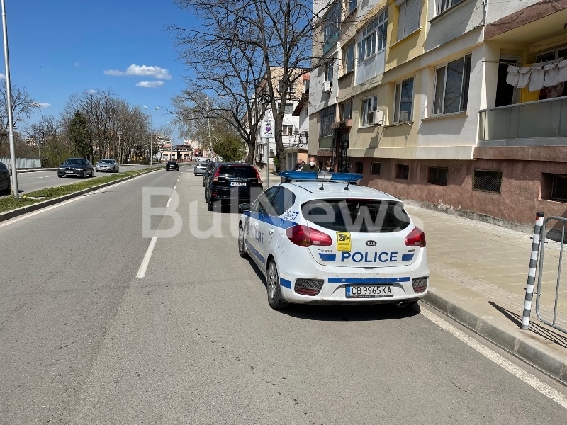 Млада шофьорка е ударила джип на ключово кръстовище във Враца