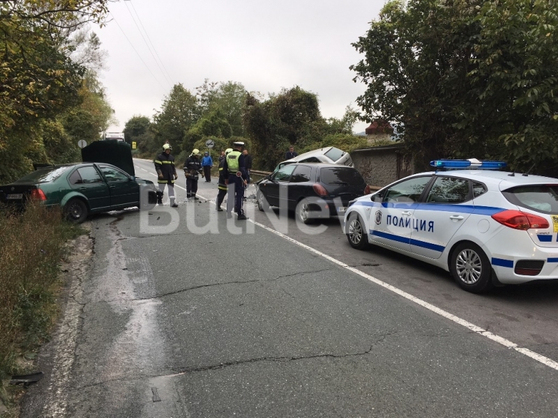 Навлизане в лентата за насрещно движение е причината за тежките