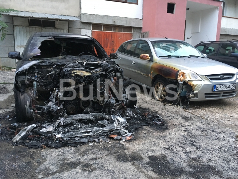 МВР излезе в официална информация за запалената кола на шефа