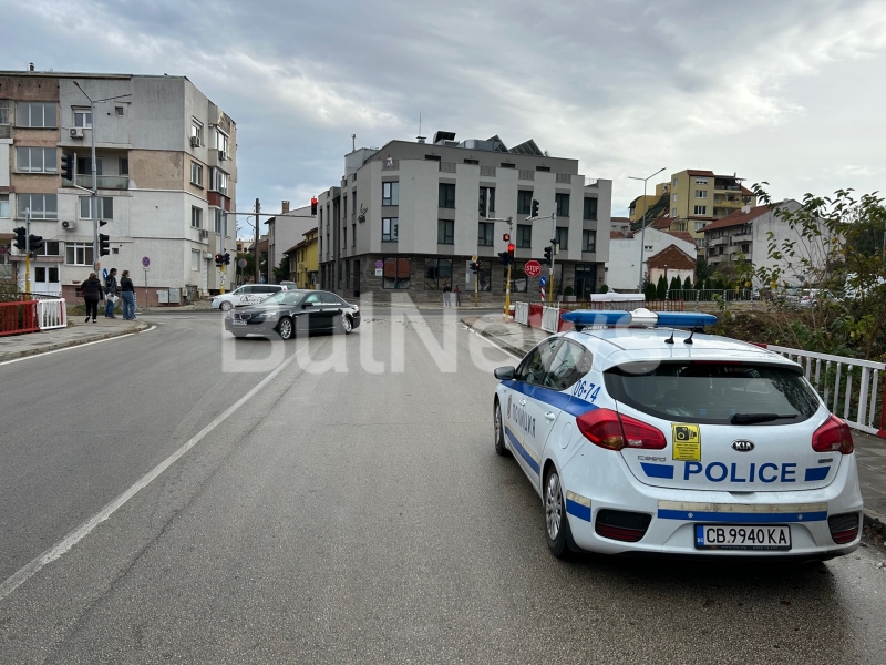 Катастрофа затруднява движението на кръстовището при Табашкия мост във Враца
