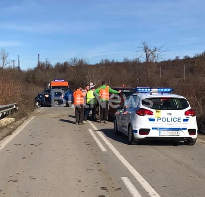 Тежка катастрофа е станала преди минути между Враца и Криводол