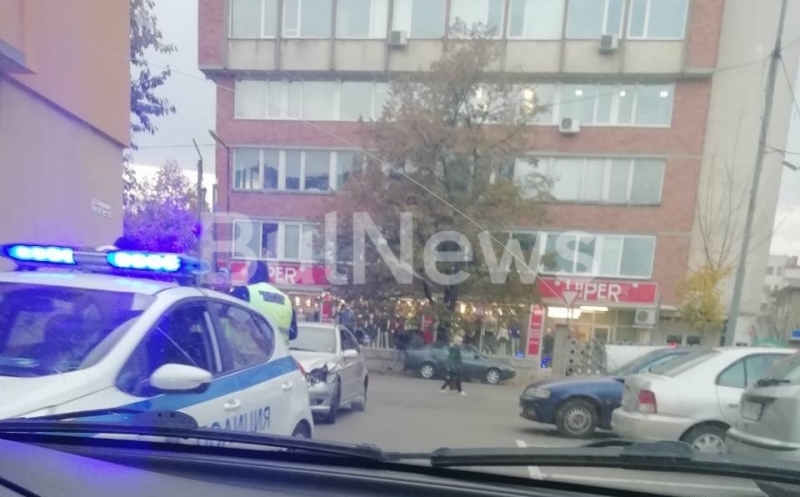 Две коли са се ударили на натоварен булевард в Монтана