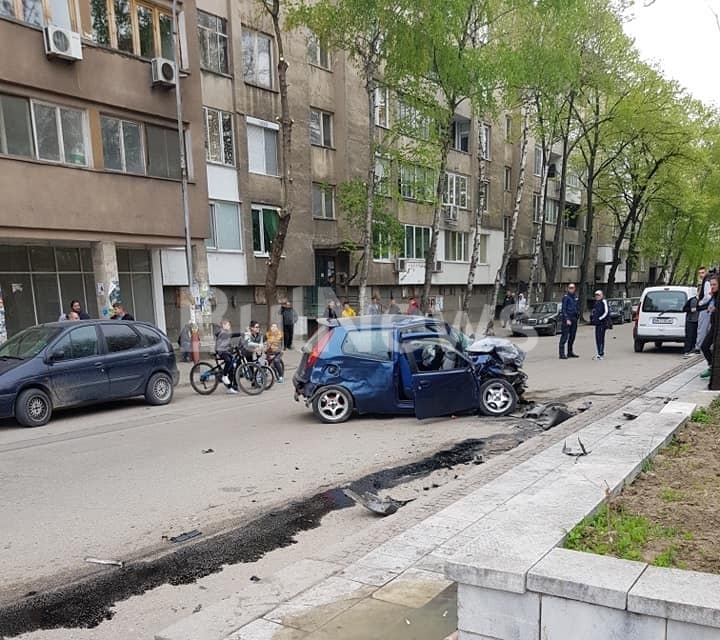 19 годишен младеж е пострадал след като предизвикал катастрофа във Видин