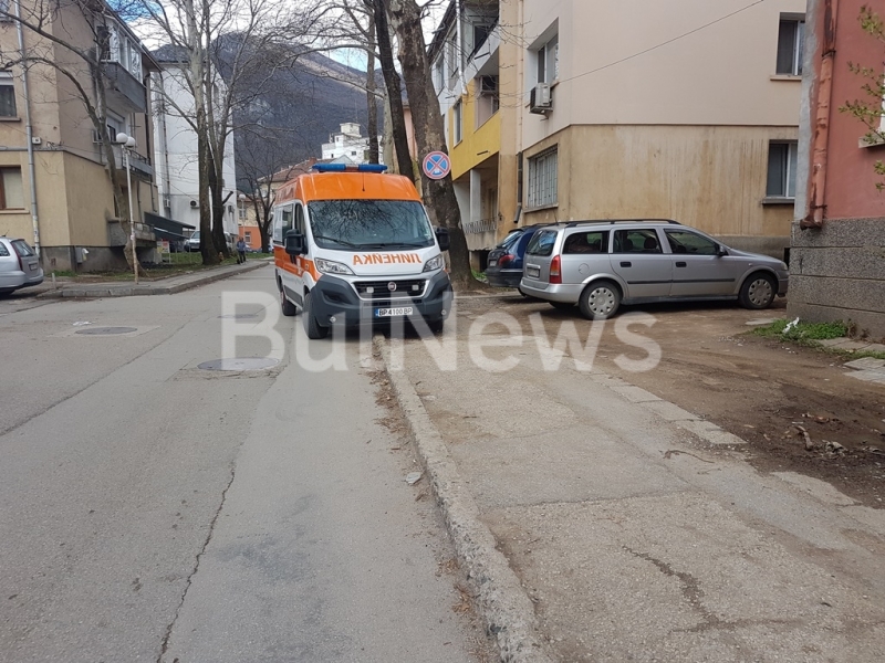 Спешен случай в центъра на Враца вдигна на крак бърза