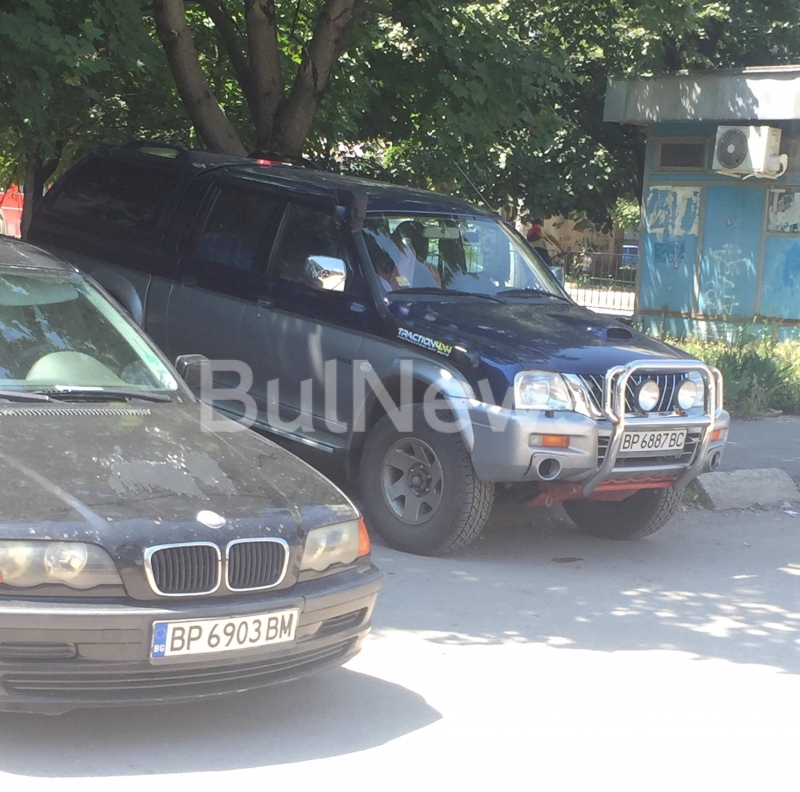 Пореден случай на безобразно паркиране потресе врачани вчера Възмутен жител