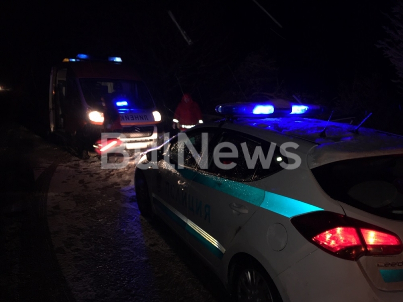 Мъж пострада при тежка катастрофа на главния път Е 79 между